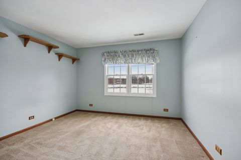 Tiny photo for 787 DAYBREAK Lane #787, Carol Stream, IL 60188 (MLS # 12531287)