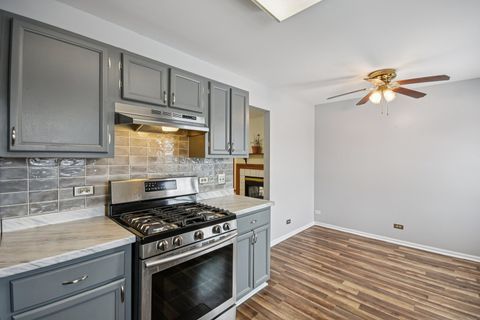 Tiny photo for 787 DAYBREAK Lane #787, Carol Stream, IL 60188 (MLS # 12531287)