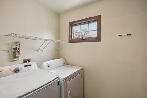 Tiny photo for 787 DAYBREAK Lane #787, Carol Stream, IL 60188 (MLS # 12531287)