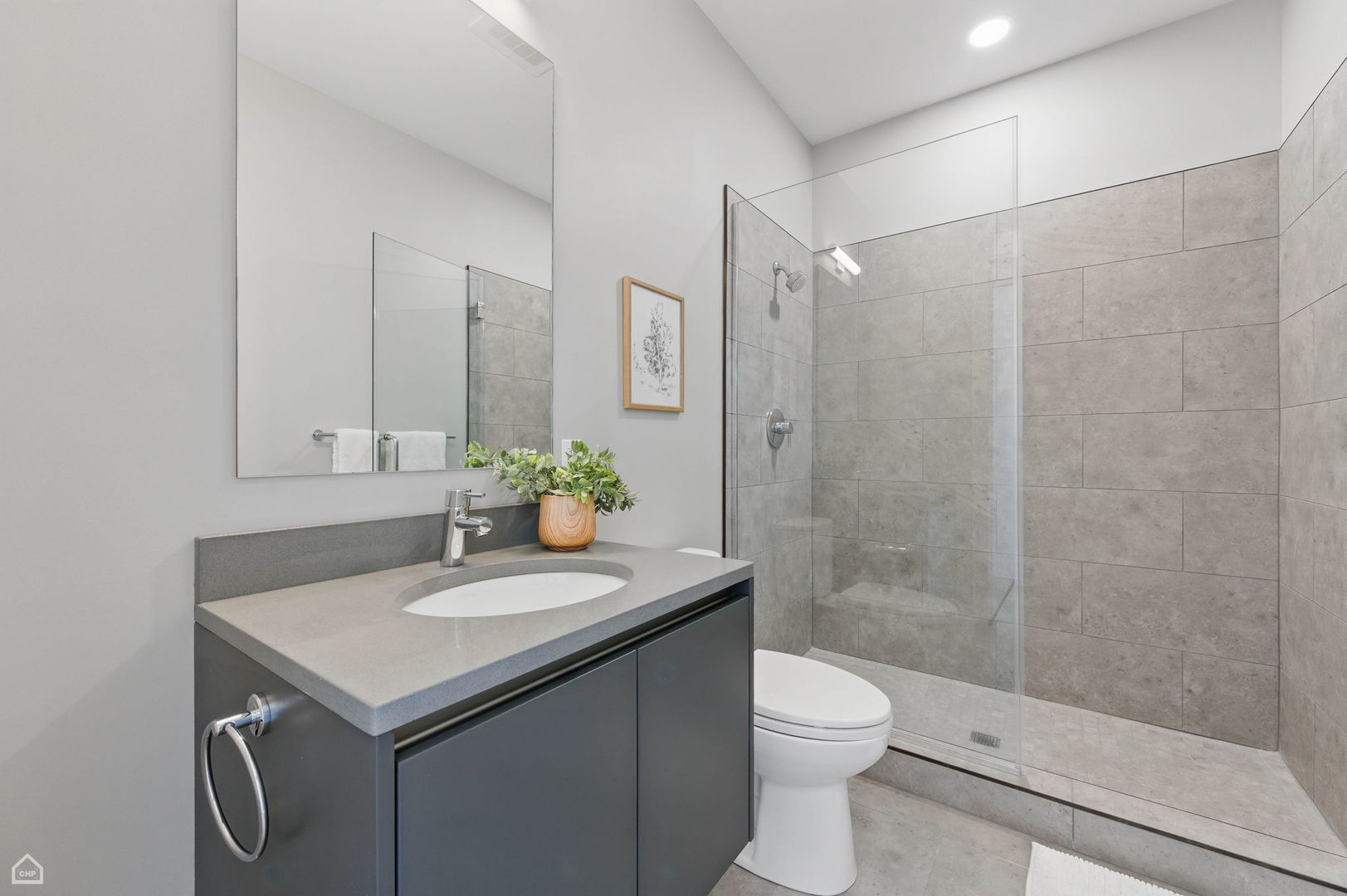 Chicago, Illinois 60654, United States, 3 Bedrooms Bedrooms, ,3 BathroomsBathrooms,Residential,Active,171449