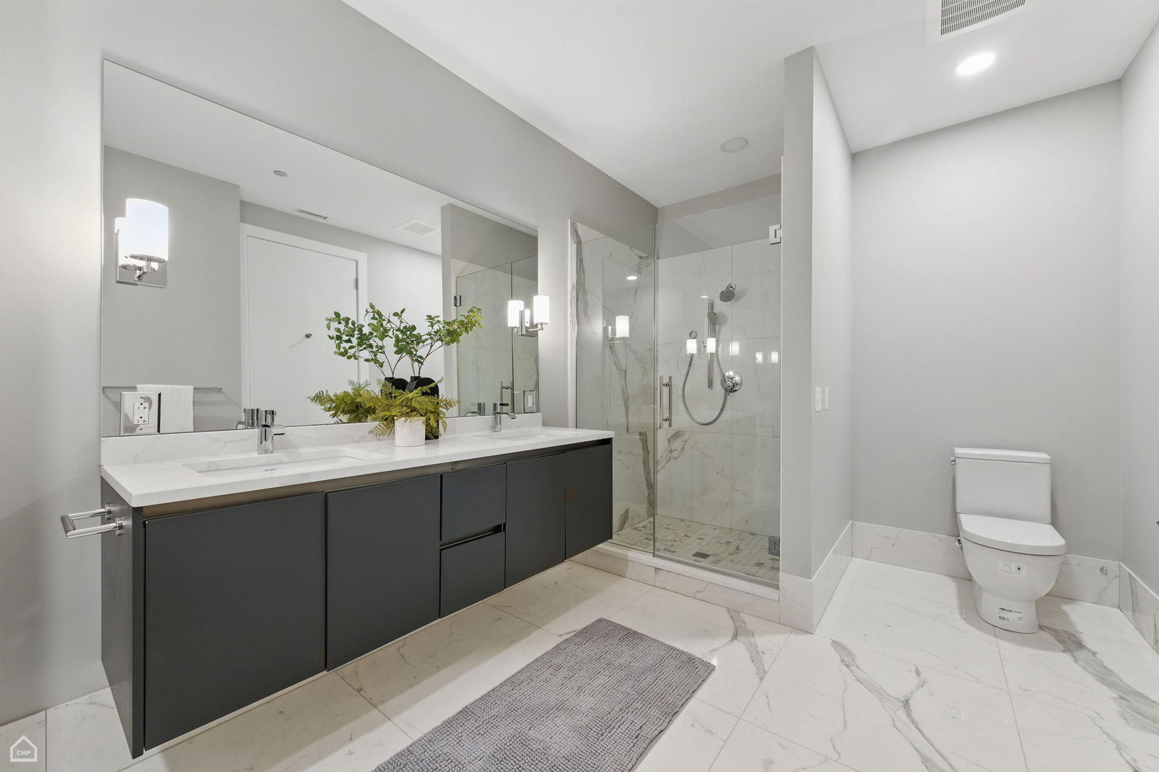 Chicago, Illinois 60654, United States, 3 Bedrooms Bedrooms, ,3 BathroomsBathrooms,Residential,Active,171449