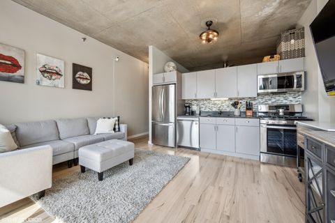 Tiny photo for 1720 S Michigan Avenue #305, Chicago, IL 60616 (MLS # 12419174)