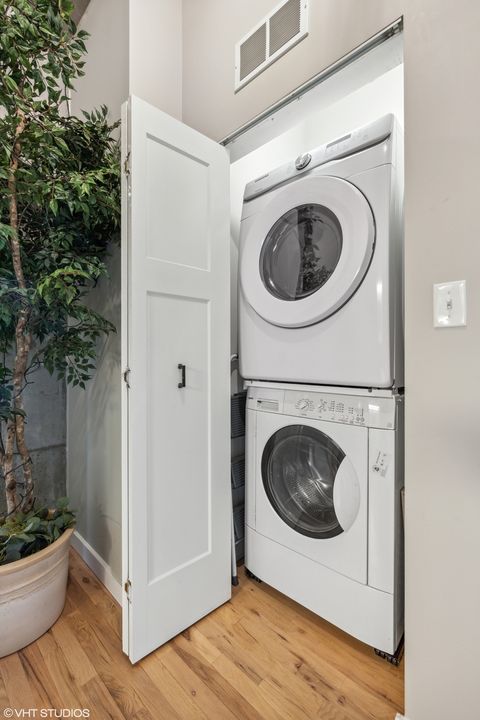 Tiny photo for 1720 S Michigan Avenue #305, Chicago, IL 60616 (MLS # 12419174)