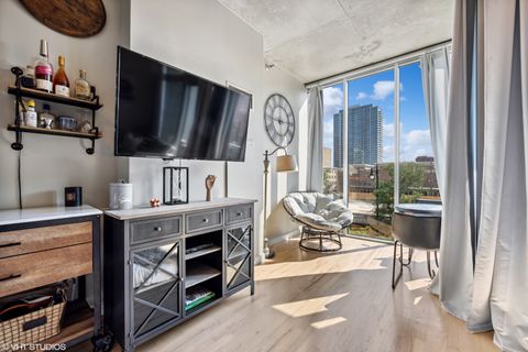 Tiny photo for 1720 S Michigan Avenue #305, Chicago, IL 60616 (MLS # 12419174)
