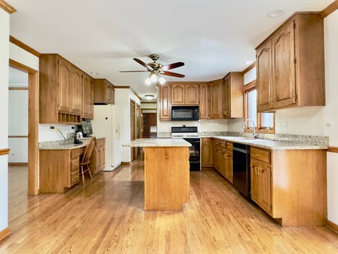 Tiny photo for 10433 Amber Lane, Orland Park, IL 60467 (MLS # 12777026)