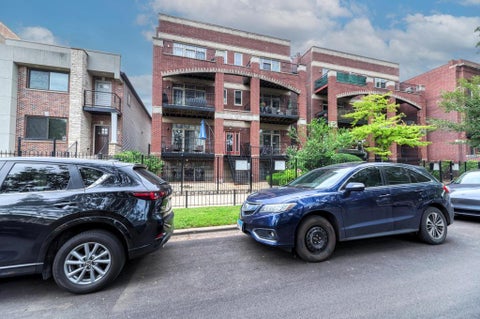 Tiny photo for 4222 S King Drive #1S, Chicago, IL 60653 (MLS # 12753436)