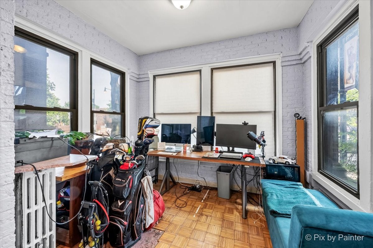 1209 E 53rd Street 1