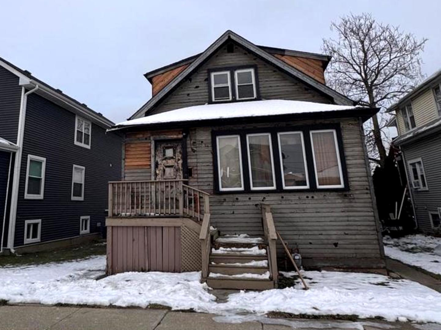 3541 N Natoma Avenue