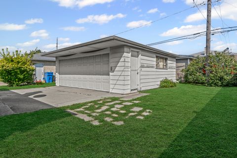 Tiny photo for 8344 W Catherine Avenue, Chicago, IL 60656 (MLS # 12452277)