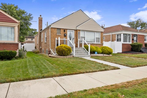 Tiny photo for 12908 S Parnell Avenue, Chicago, IL 60628 (MLS # 12752123)
