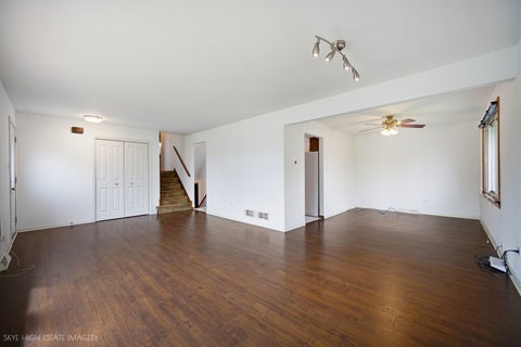 Tiny photo for 7040 W 107th Street, Worth, IL 60482 (MLS # 12744492)