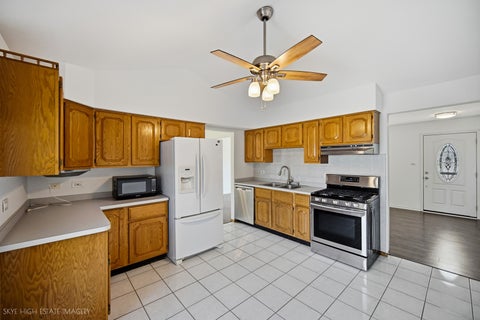 Tiny photo for 7040 W 107th Street, Worth, IL 60482 (MLS # 12744492)