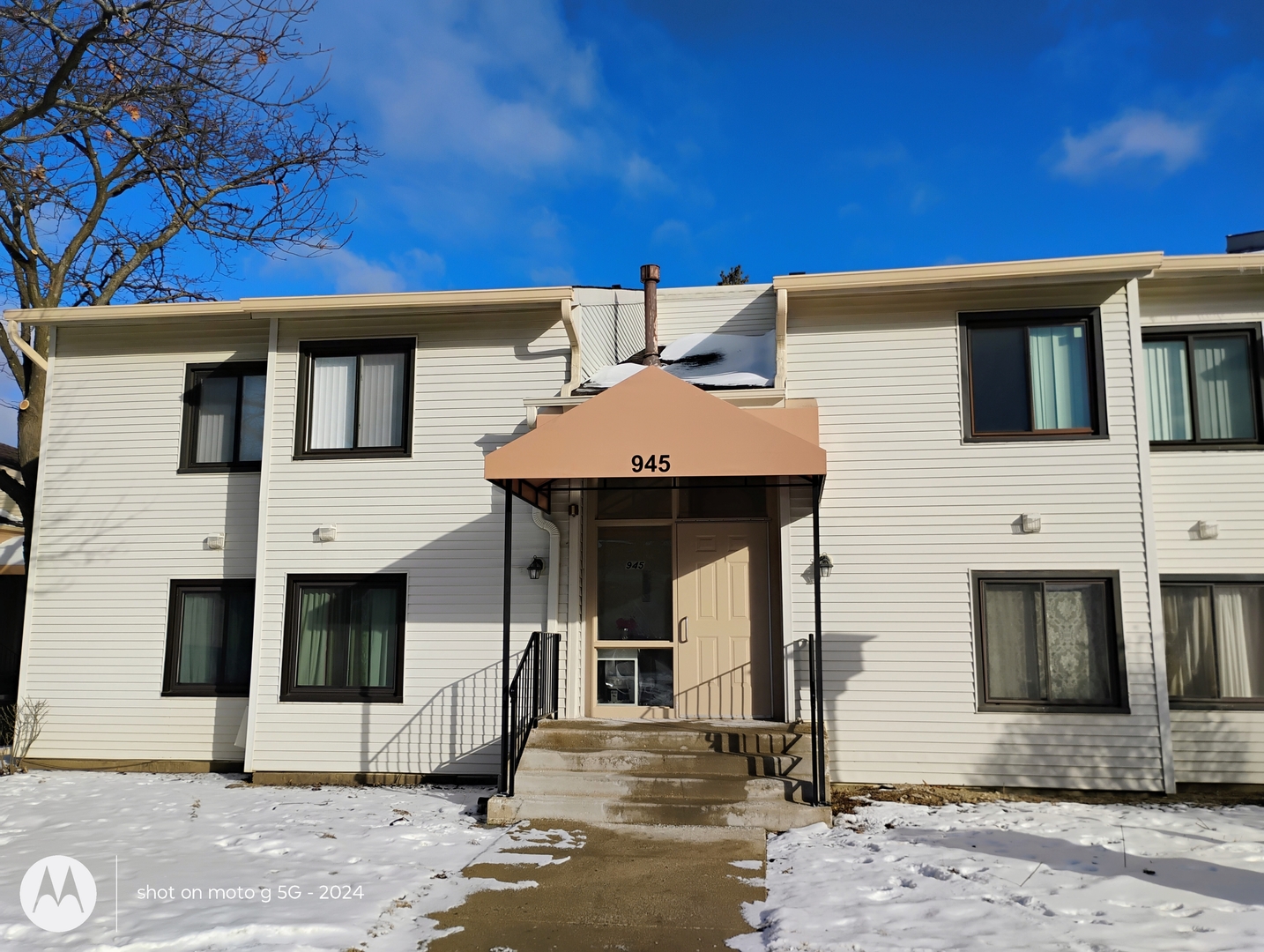 945 Commonwealth Court 4