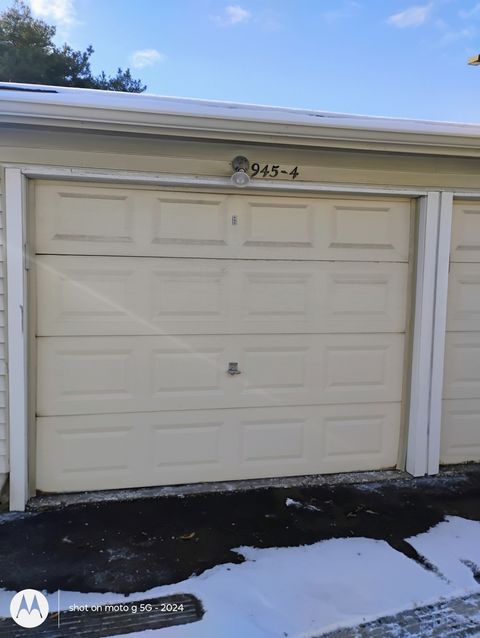 Tiny photo for 945 Commonwealth Court #4, Vernon Hills, IL 60061 (MLS # 12559004)