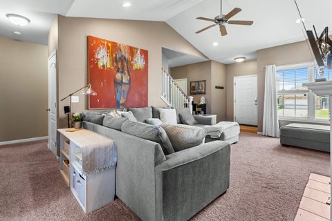 Tiny photo for 1704 Timber Wolf Lane, Mahomet, IL 61853 (MLS # 12660059)