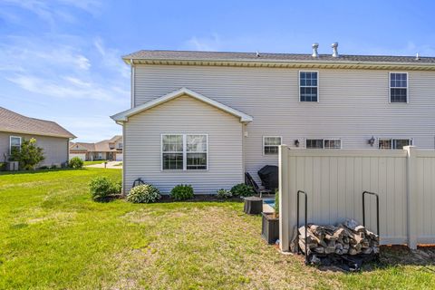 Tiny photo for 1704 Timber Wolf Lane, Mahomet, IL 61853 (MLS # 12660059)