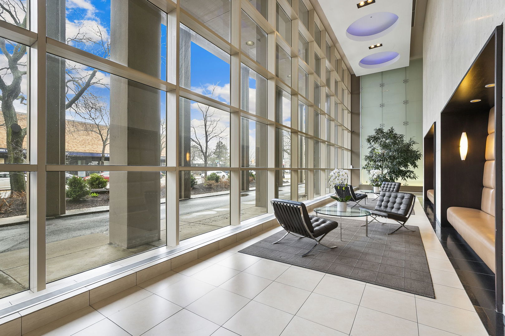 5320 N Sheridan Road 403