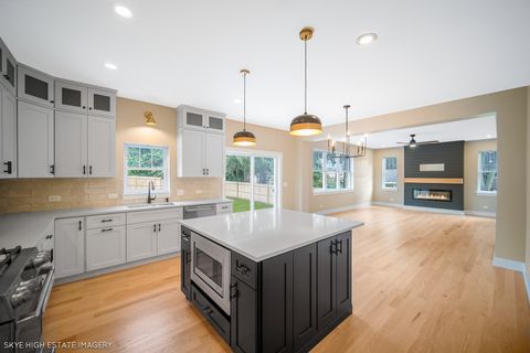 Tiny photo for 4947 Wilcox Avenue, Downers Grove, IL 60515 (MLS # 12481662)