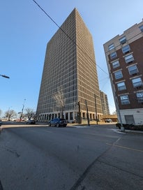 6700 S South Shore Drive 15H Chicago IL 60649