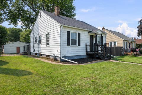 Tiny photo for 433 51st Street, Moline, IL 61265 (MLS # 12721278)