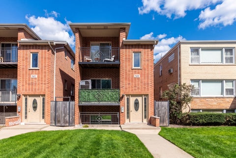 Tiny photo for 5630 W Goodman Street #301, Chicago, IL 60630 (MLS # 12774389)