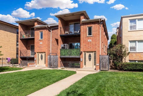 Tiny photo for 5630 W Goodman Street #301, Chicago, IL 60630 (MLS # 12774389)