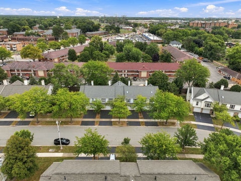 Tiny photo for 2651 S Cedar Glen Drive, Arlington Heights, IL 60005 (MLS # 12761203)