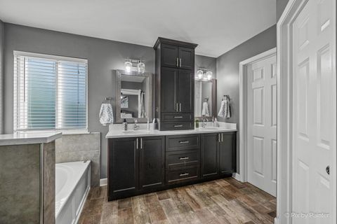 Tiny photo for 130 Norman Drive, McHenry, IL 60050 (MLS # 12679264)