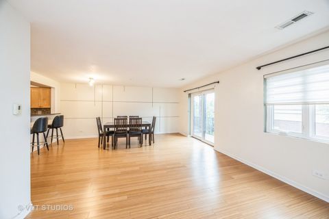 Tiny photo for 414 Clinton Place #302, River Forest, IL 60305 (MLS # 12485100)