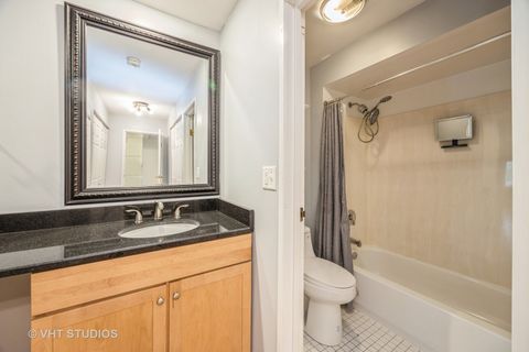 Tiny photo for 414 Clinton Place #302, River Forest, IL 60305 (MLS # 12485100)