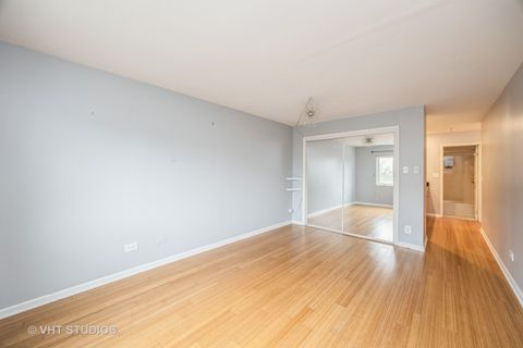 Tiny photo for 414 Clinton Place #302, River Forest, IL 60305 (MLS # 12485100)