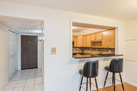 Tiny photo for 414 Clinton Place #302, River Forest, IL 60305 (MLS # 12485100)