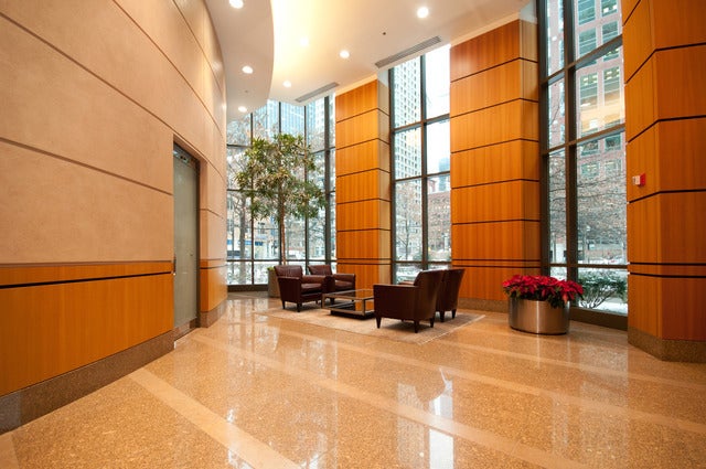 400 N LaSalle Boulevard 2203