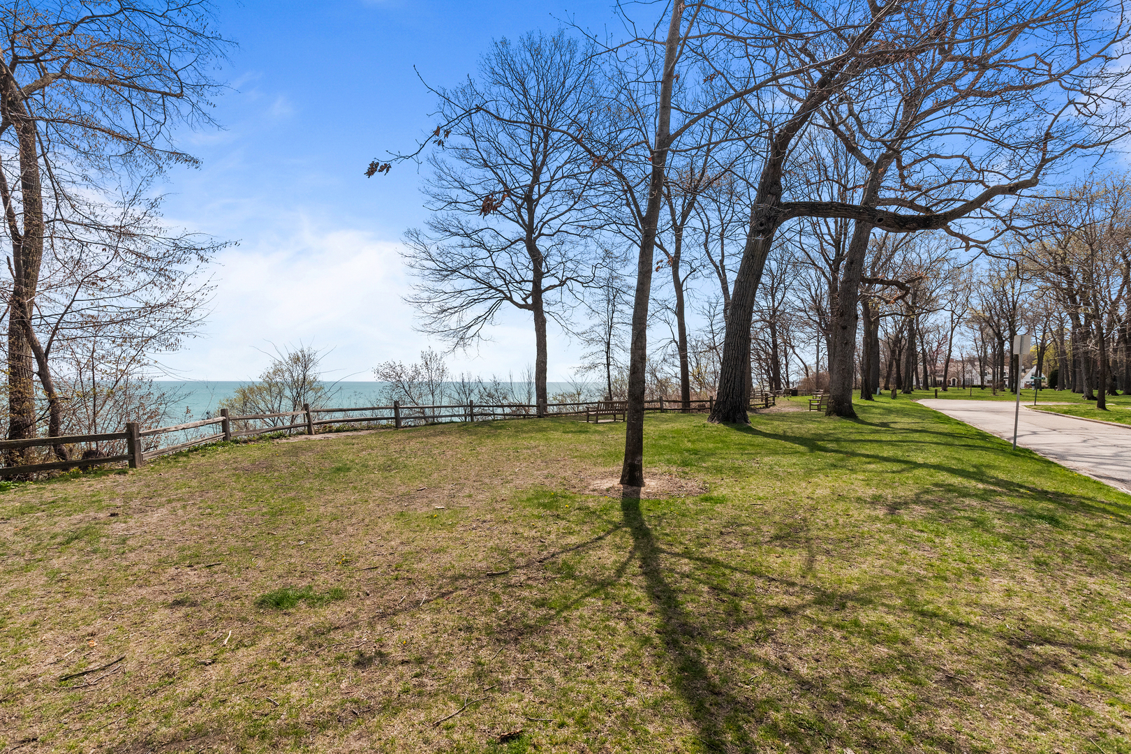 727 E CENTER Avenue