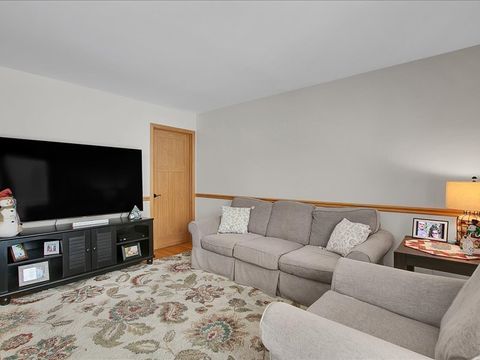 Tiny photo for 6796 Red Wing Drive, Woodridge, IL 60517 (MLS # 12533701)