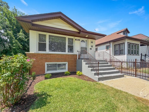 Photo of 8864 S Winchester Avenue, Chicago, IL 60620 (MLS # 12707658)