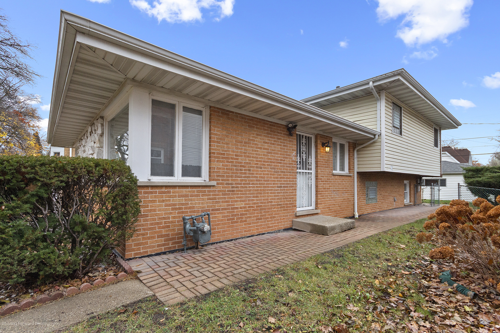 Niles, Illinois 60714, United States, 3 Bedrooms Bedrooms, ,2 BathroomsBathrooms,Residential,Active,252745