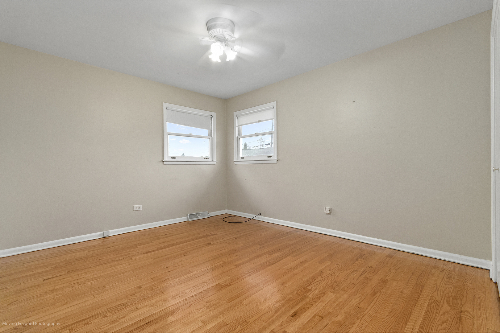 Niles, Illinois 60714, United States, 3 Bedrooms Bedrooms, ,2 BathroomsBathrooms,Residential,Active,252745