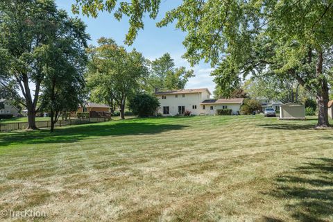 Tiny photo for 23061 N Apple Hill Lane, Lincolnshire, IL 60069 (MLS # 12449407)