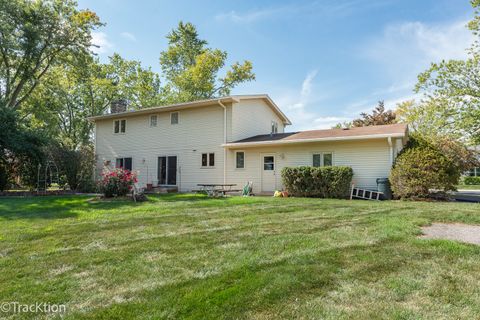 Tiny photo for 23061 N Apple Hill Lane, Lincolnshire, IL 60069 (MLS # 12449407)