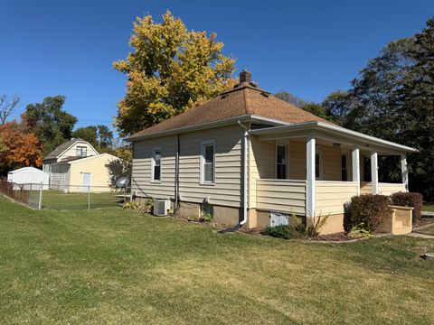 Tiny photo for 424 E 1st Street, Oglesby, IL 61348 (MLS # 12439842)