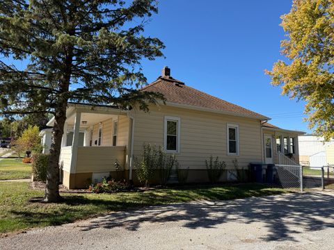 Tiny photo for 424 E 1st Street, Oglesby, IL 61348 (MLS # 12439842)