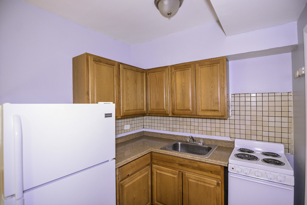 4515 N Malden Street 1B