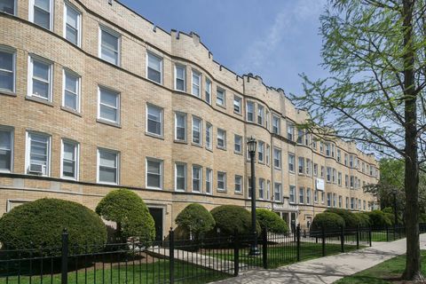 4515 N Malden Street 1B Chicago IL 60640