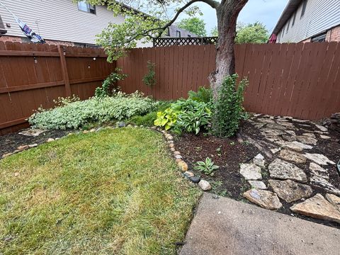 Tiny photo for 1910 Heatherway Lane #19, New Lenox, IL 60451 (MLS # 12698699)