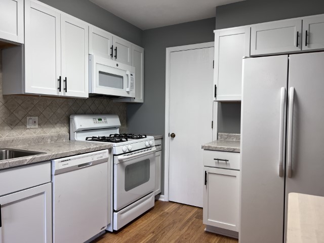 1201 WILLIAMSPORT Drive 2