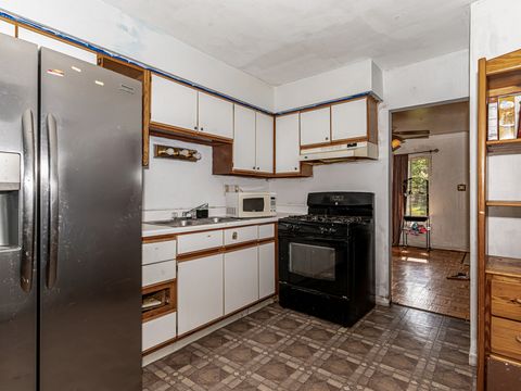 Tiny photo for 218 Bedford Road, Bolingbrook, IL 60440 (MLS # 12421211)
