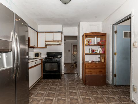 Tiny photo for 218 Bedford Road, Bolingbrook, IL 60440 (MLS # 12421211)