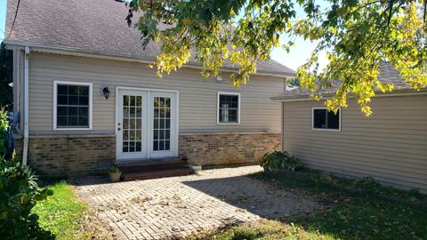 A home in Crestwood