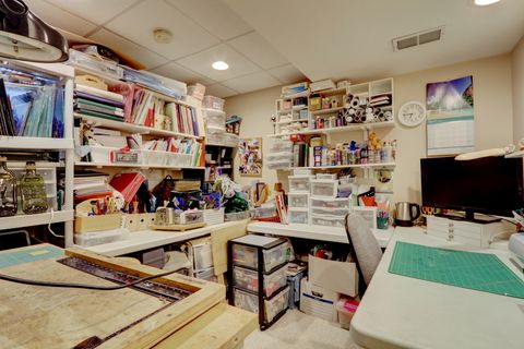 Tiny photo for 586 Harvard Court, Lindenhurst, IL 60046 (MLS # 12482629)